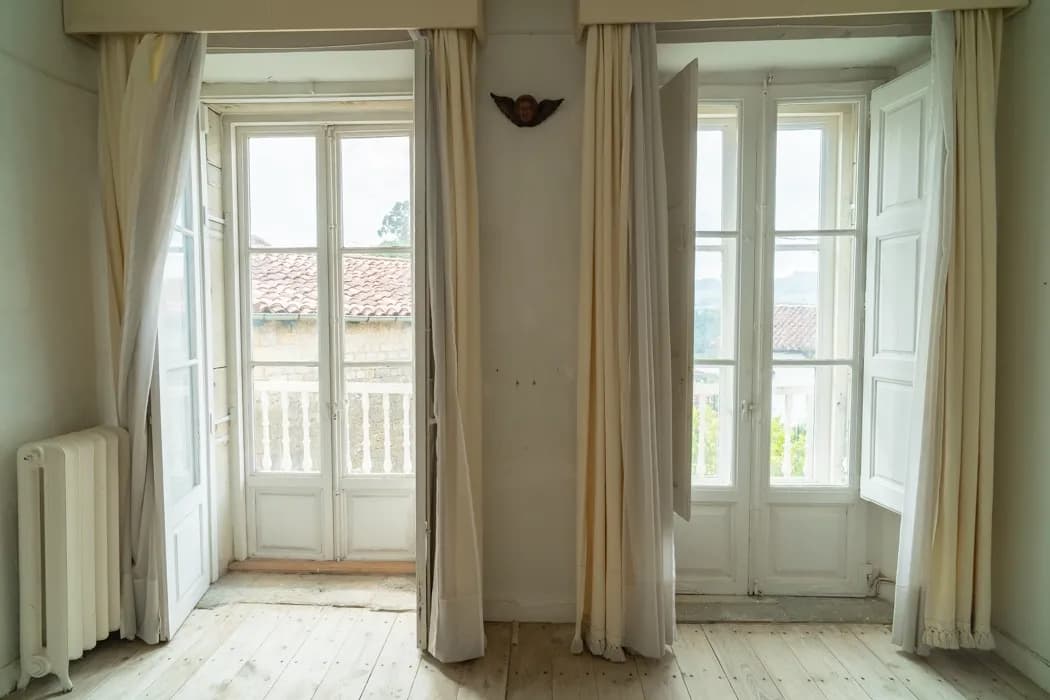 Gallery image 10